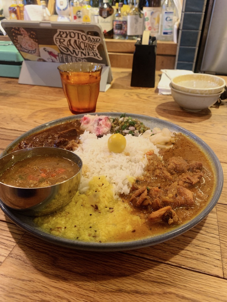 カルダモンカレーの３種盛り